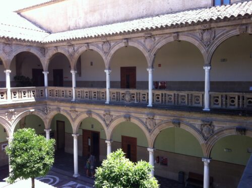 El edificio donde doy clases en la Universidad Internacional de Andalucía, campus Antonio Machado, en Baeza, Granada, España.